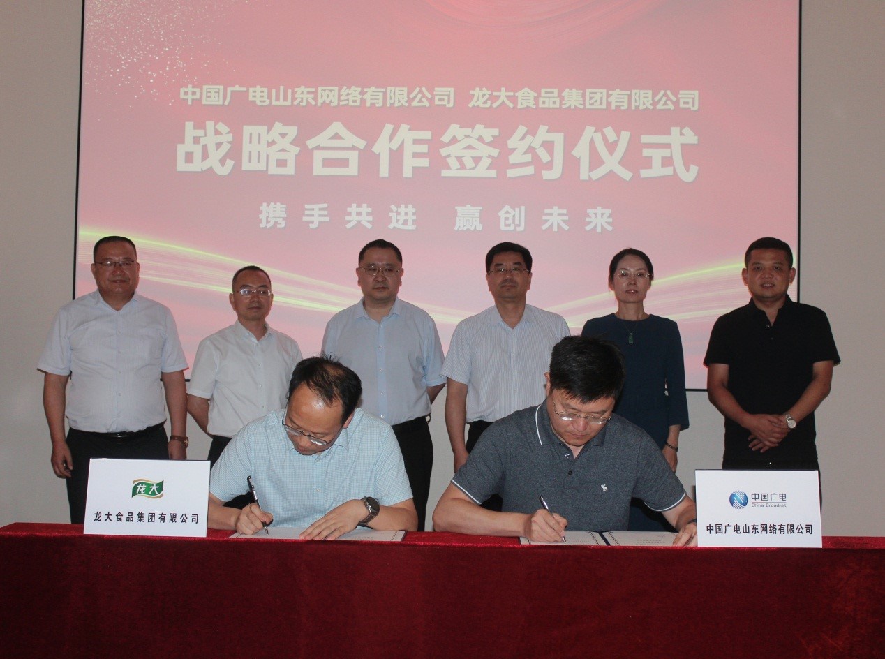 尊龙凯时人生就博-为什么固态的奶茶、压扁的可颂反而卖疯了?